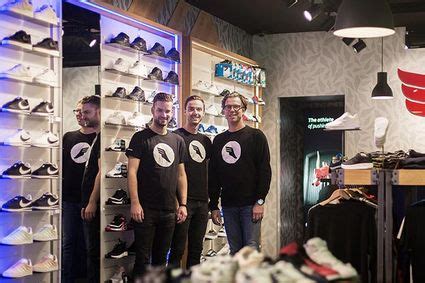 sneakers helmond